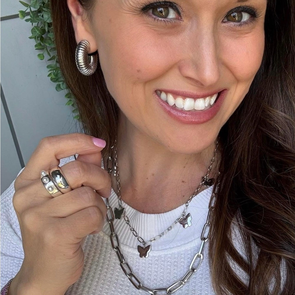 Park Lane “Embraceable” Earrings in Silver! BNIB!! - Picture 5 of 10